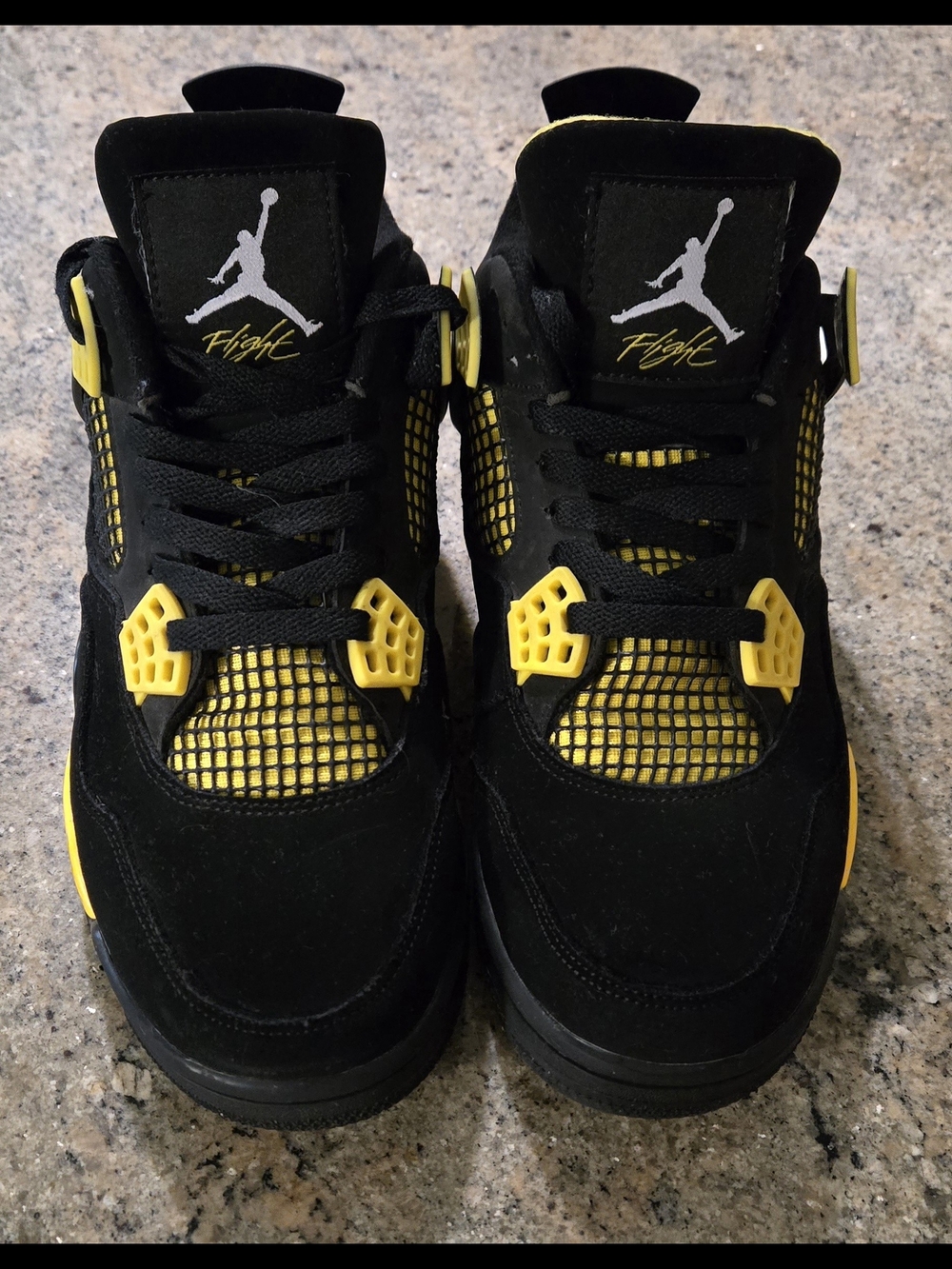 Air Jordan 4 Retro "Thunder"  Men's Size 8.5